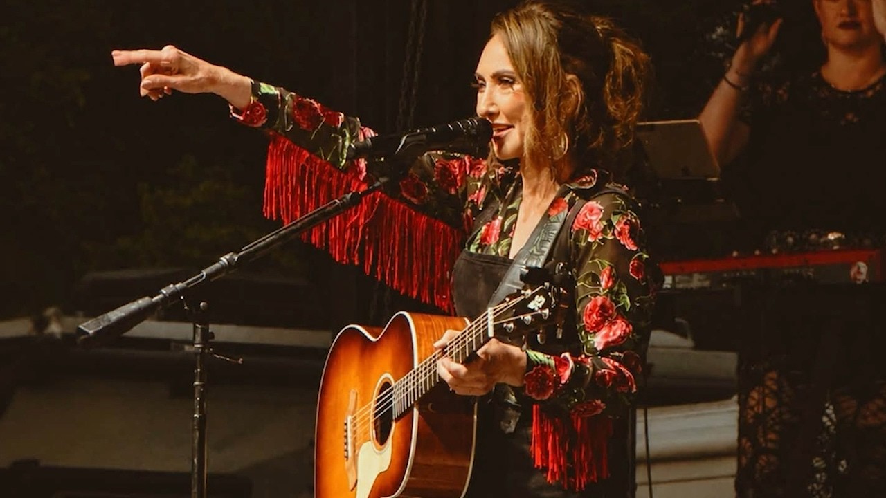 Pam Tillis live in concert